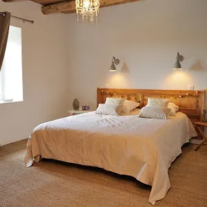 https://chambre-et-table-dhotes-privatives-espace-bien-etre-au.hotels-rhonealpes.com
