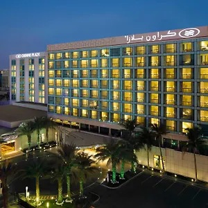 https://crowne-plaza-by-ihg.hotelsinjeddah.net