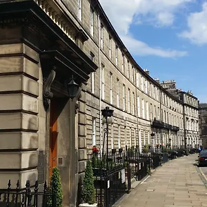 Royal Scots Club Otel