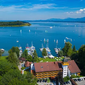 https://yachthotel-chiemsee-gmbh.com-bavaria.com