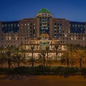 https://fairmont-business-gate.hotelsriyadh.net